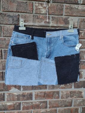 Akira Patchwork Pockets Denim Mini Skirt Ladies XL Blue Black Cut Off Boho NWT
